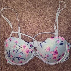 VS bra
